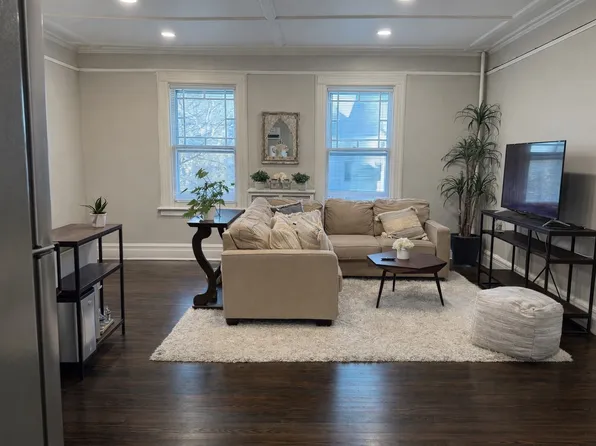 19 Euclid Ave APT 4, Summit, NJ 07901