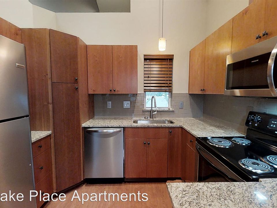 1st image of 5264 NE 121st Ave #134