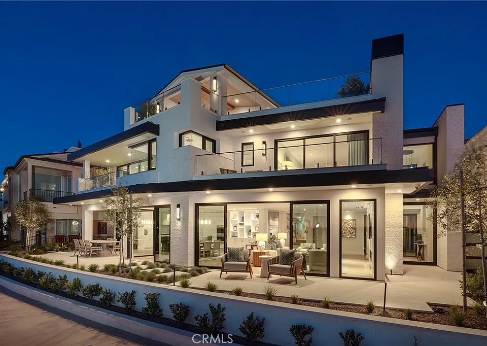 130 S Bay Front