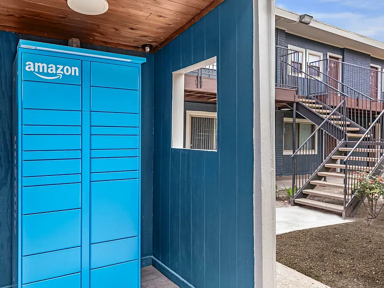 Encanto Apartments — Photo 9