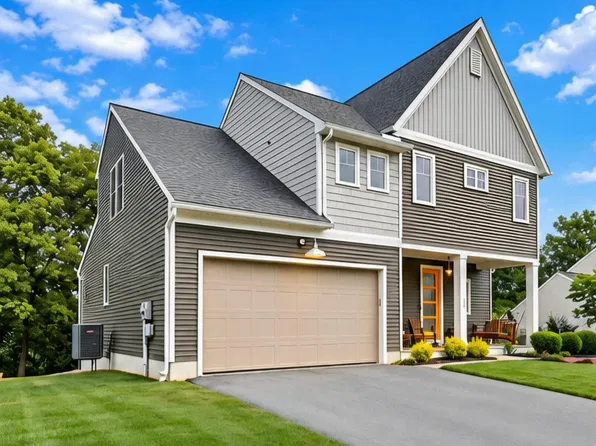 12 Thistle Ct, Myerstown, PA 17067
