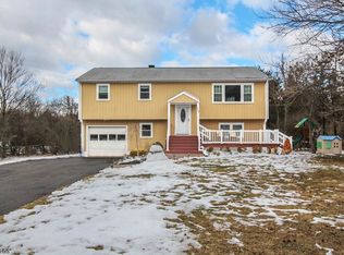 728 Old Farm Rd, Bridgewater, NJ 08807