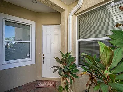 3 bed, 2146 sqft, $2,700 — Photo 2
