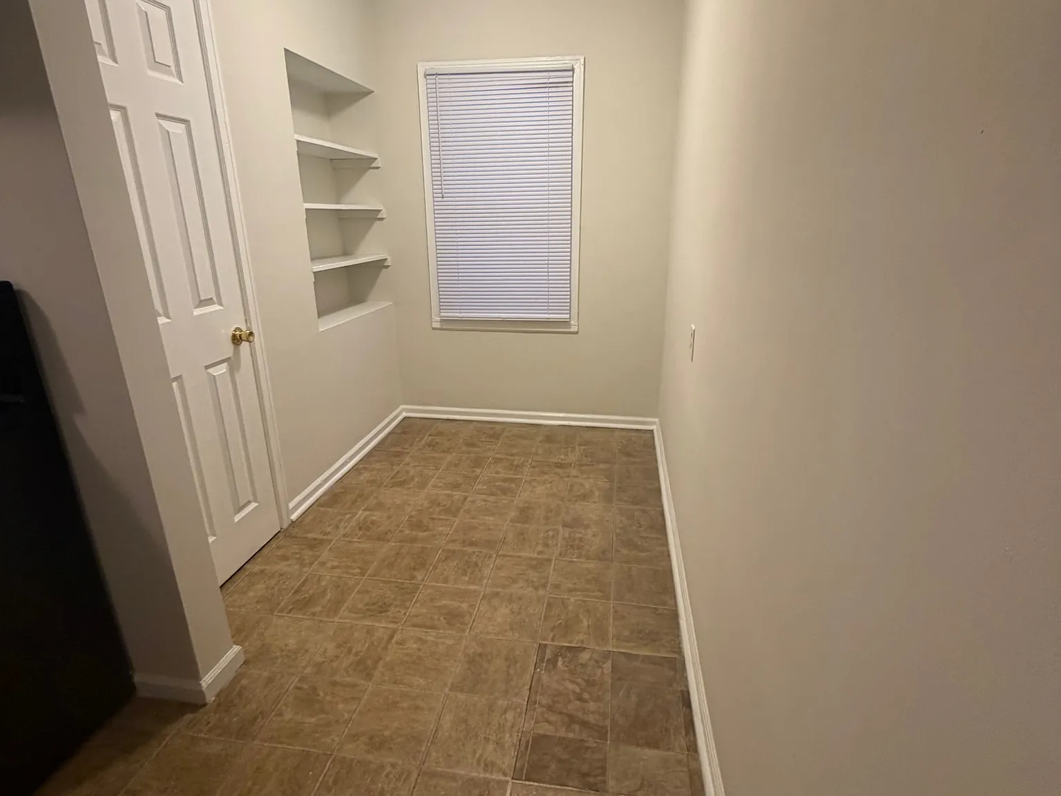 2 bed, 750 sqft, $1,099 — Photo 4