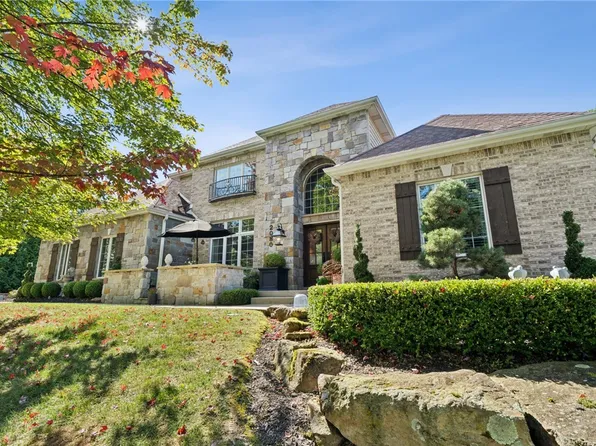 2080 Saint Ann Cmn, North Huntingdon, PA 15642