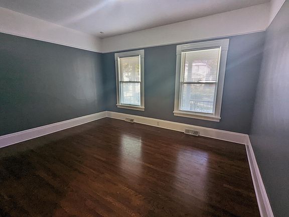 3rd image of 1719 Holmden Ave #1