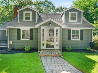 29 Blossomcrest Rd, Lexington, MA 02421