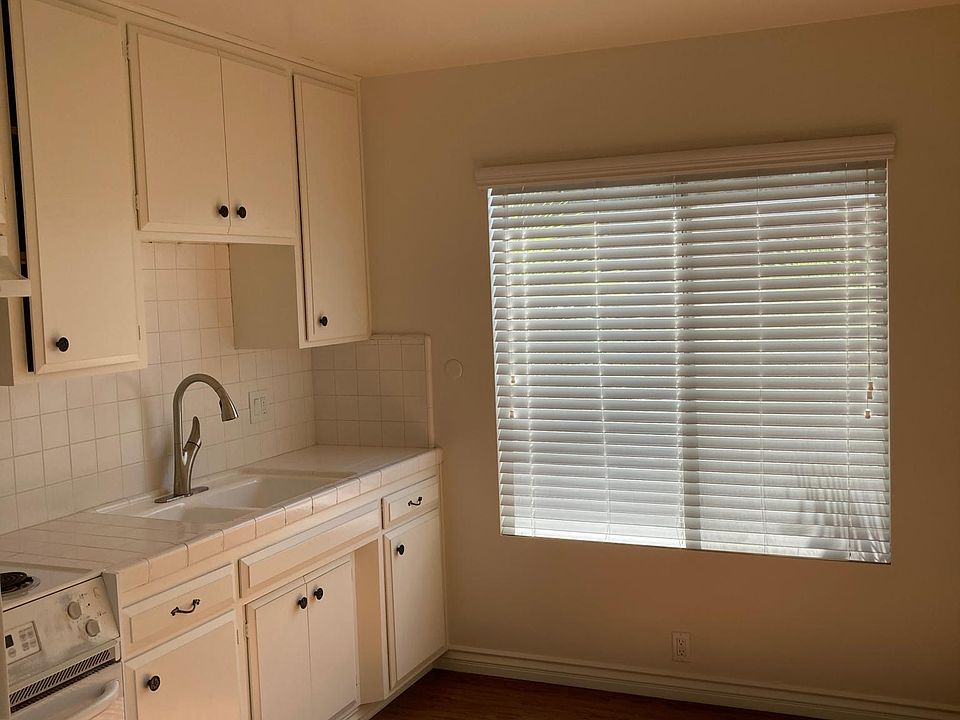 1st image of 3565 1st Ave #C