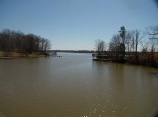 3 Portside Ln, Bracey, VA 23919