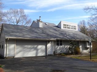 21 Hillside Rd, Plainville, MA 02762