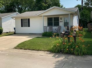 3124 Lakeshire Dr, Springfield, IL 62707