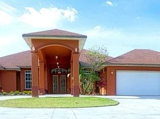 19361 Witts End, Alva, FL 33920