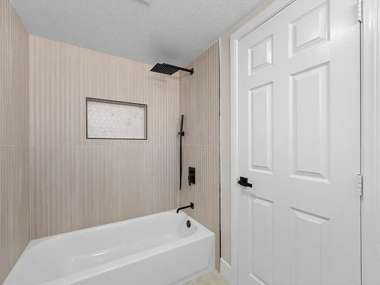 3382 Montessouri St — Photo 30