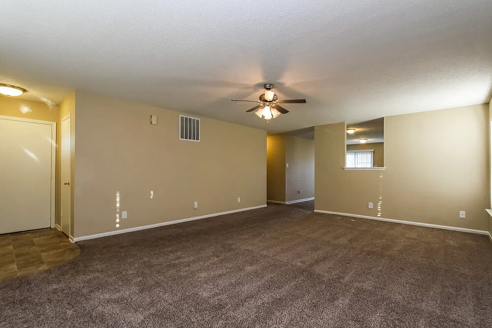 3 bed, 2.0 bath, 1510 sqft, $1,830 — Photo 3