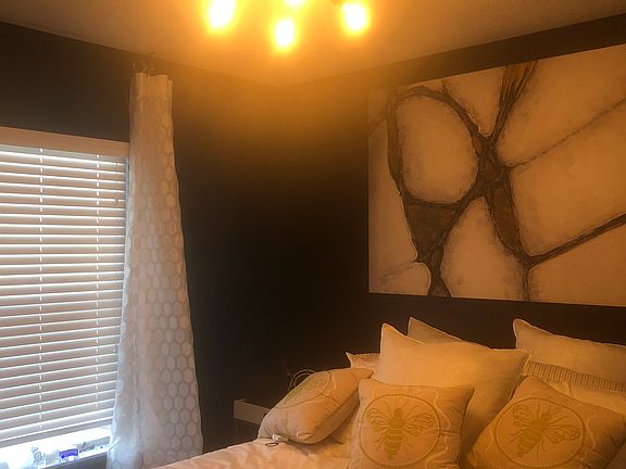 3rd image of 13851 Phoenix Dr