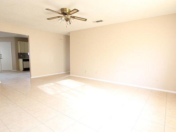 3rd image of 2500 Boyd Ave