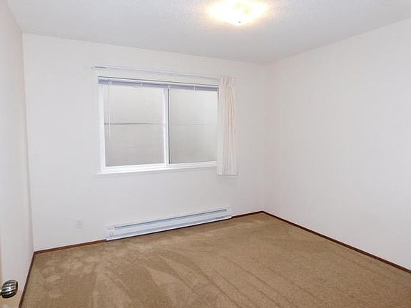 5th image of 435 43rd Ave APT 207