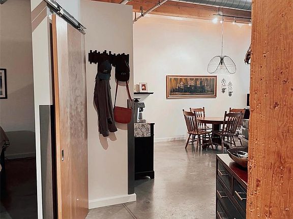 5th image of 901 Washington Ave Unit 405