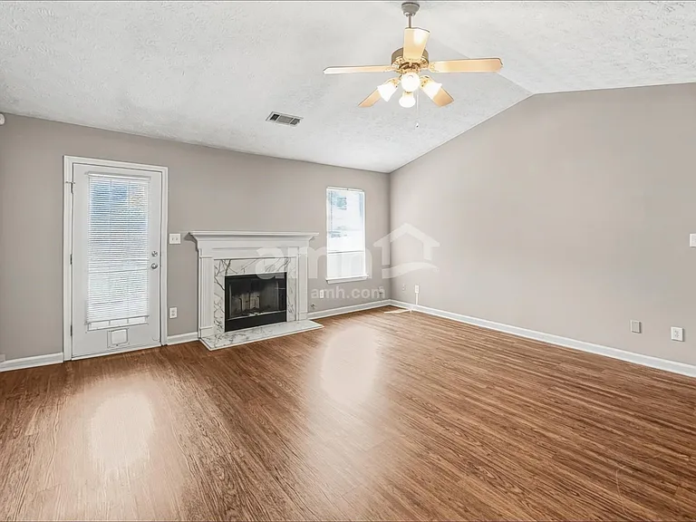 1300 Wilkes Crest Dr — Photo 7