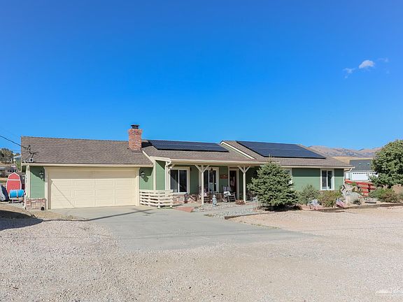 3rd image of 23937 Clover Spring Rd