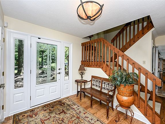 3rd image of 11197 Arrowhead Dr