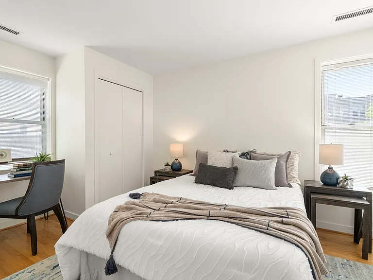 20 Chestnut St #406 — Photo 11