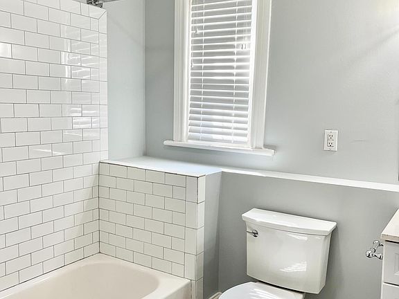 2nd image of 245 Grand St Floor 2