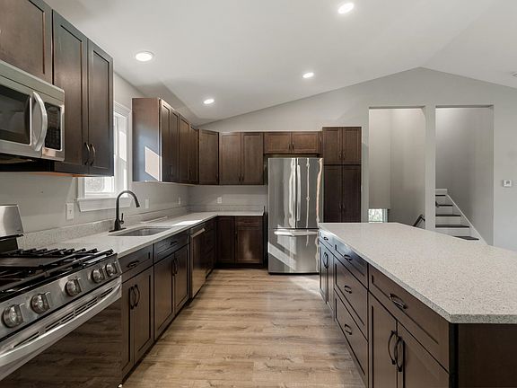 3rd image of 31 Cook Road