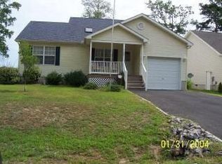 2200 Jolly Roger Dr, Greenbackville, VA 23356