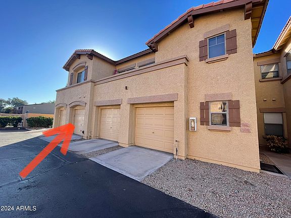 2nd image of 805 S SYCAMORE -- #108