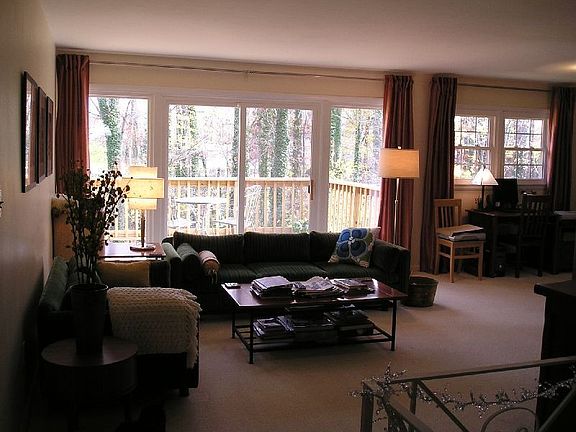 2nd image of 3907 Moss Dr