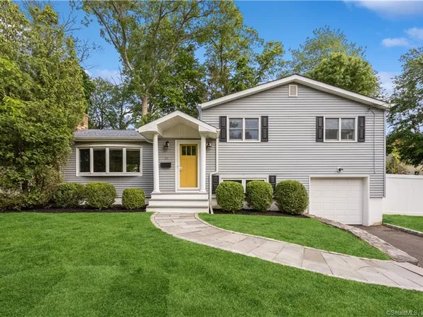 23 Brighton Place, Stamford, CT 06902