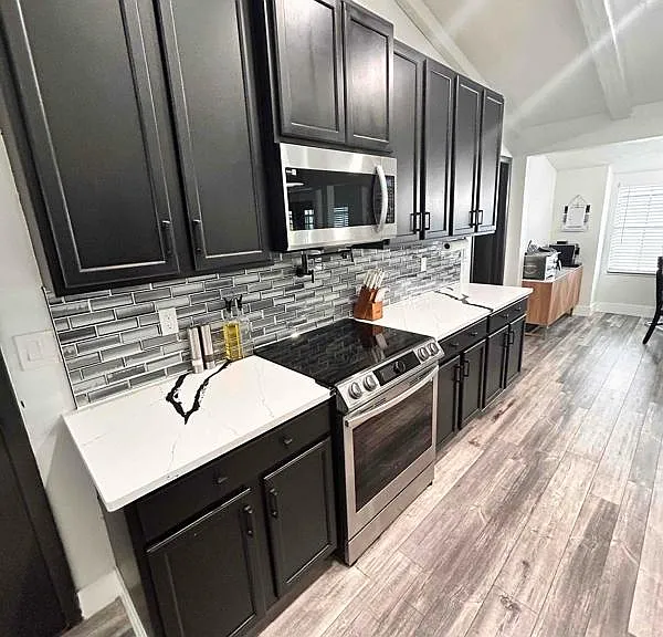 104 Phillips Dr — Photo 14