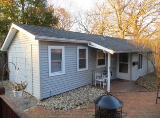 28W370 Batavia Rd, Warrenville, IL 60555