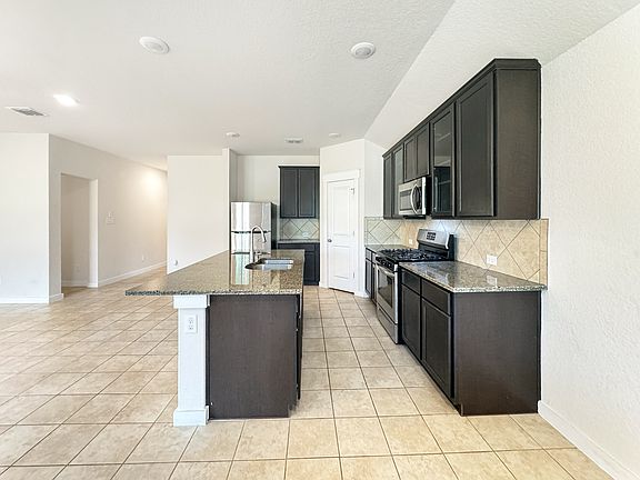 4th image of 4351 W Vasquez Cir