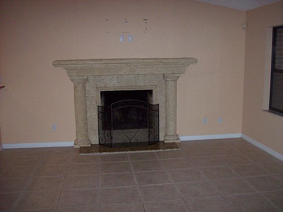 3rd image of 1305 Salerno Ave SE