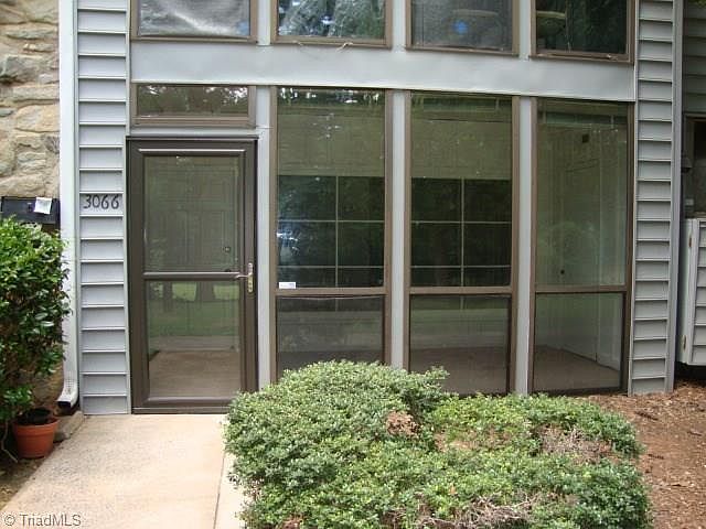 1st image of 3066 Bonhurst Dr