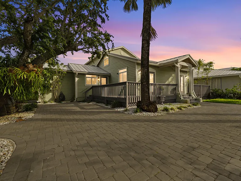 122 S Lake Dr — Photo 7