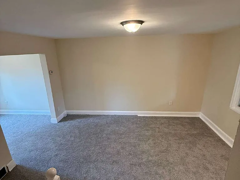 3426 Baker St NE — Photo 17