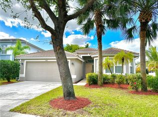 8251 Laurel Lakes Way, Naples, FL 34119