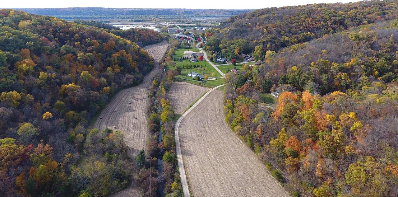 00001 CLIFFWOOD DRIVE, Prairie Du Chien, WI 53821 MLS 1854997 Zillow