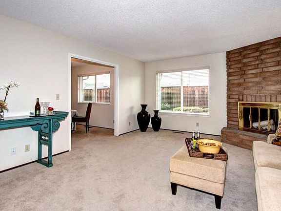 2nd image of 968 Michelangelo Dr #0