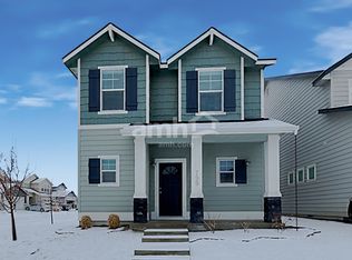 799 E Springloyd St, Meridian, ID 83642