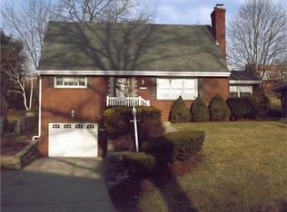 1117 Oakridge Dr, Pittsburgh, PA 15227