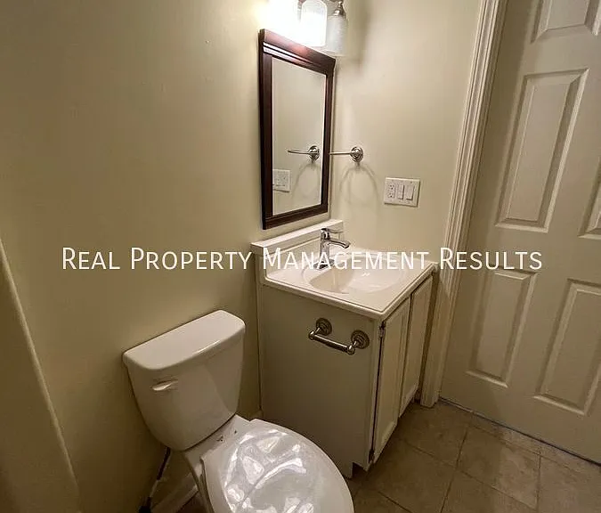 4002 Petes Ct #4002 — Photo 12