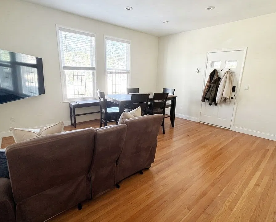 129-131 Dehart Pl #1