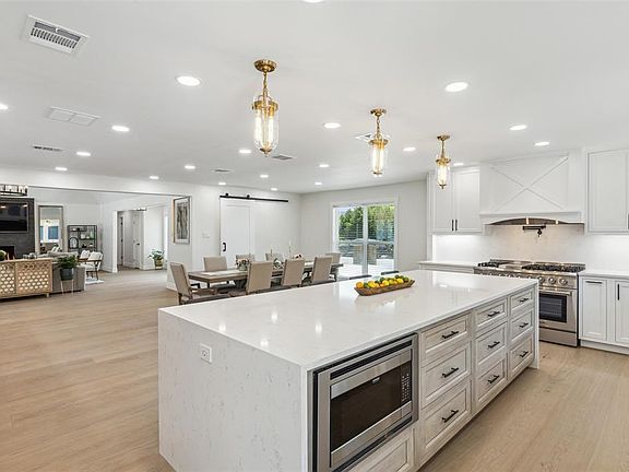 3rd image of 6705 Harvest Glen Dr