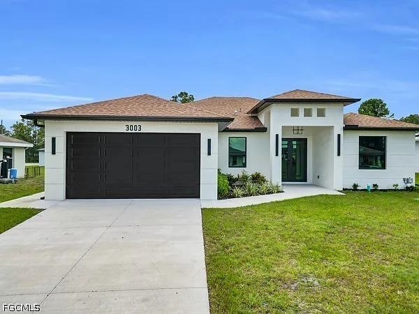 3 bed, 2.0 bath, 1900 sqft, $2,500 — Photo 3