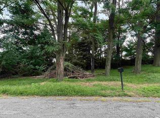 Clara Ave, South Bend, IN 46614