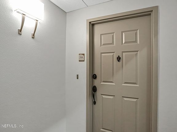 4th image of 1478 RIVERPLACE Boulevard #708